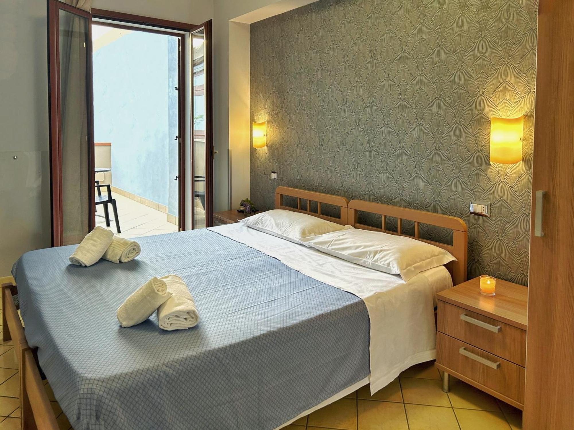 La Piazzetta Bed and Breakfast Giardini Naxos Eksteriør billede