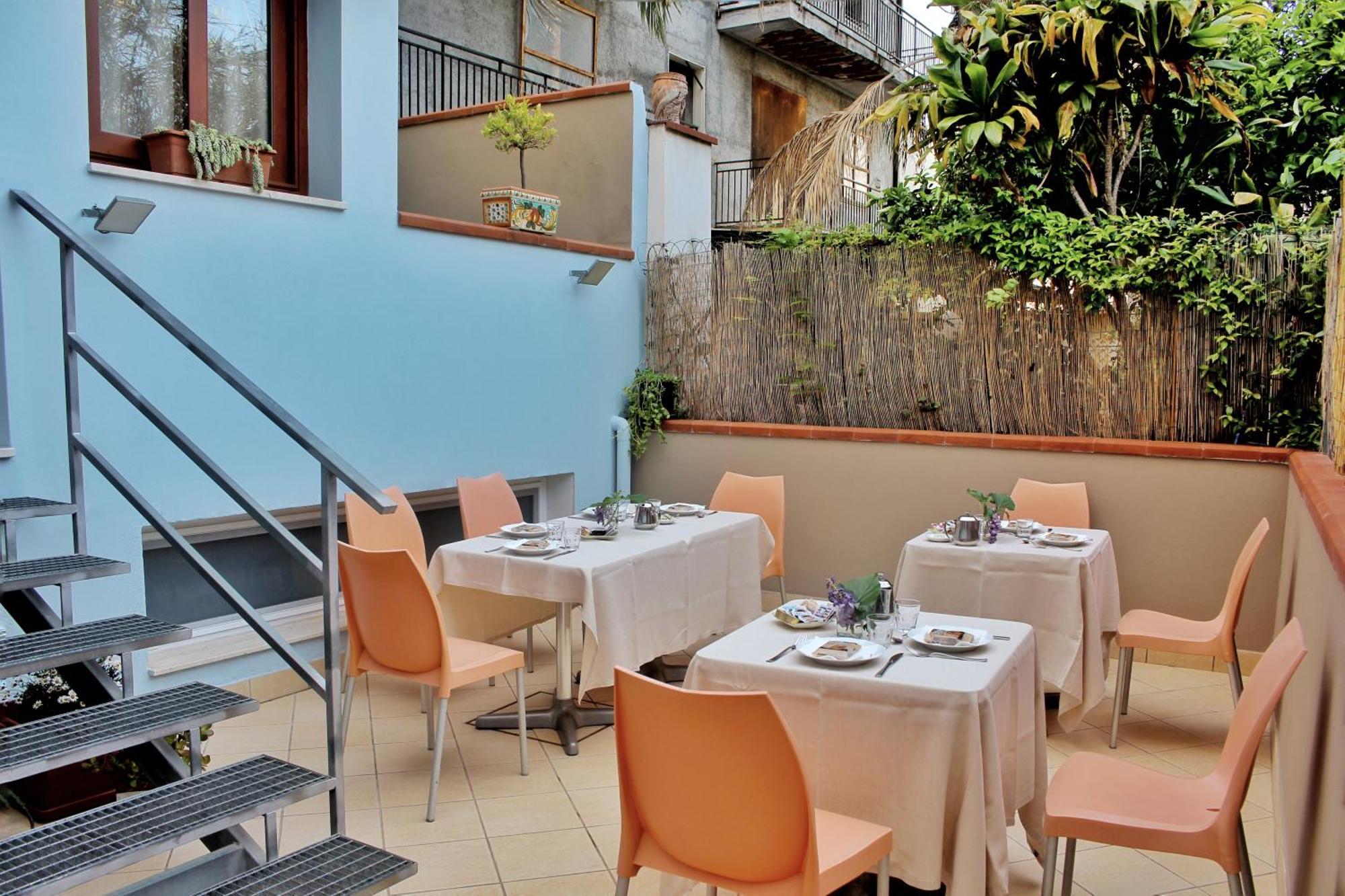 La Piazzetta Bed and Breakfast Giardini Naxos Eksteriør billede